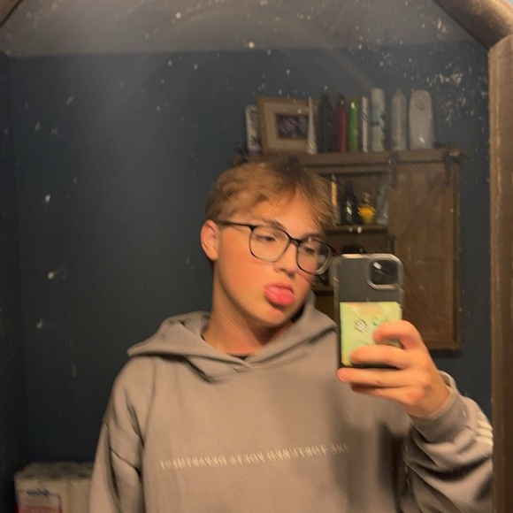 Meet your Posher, Zachery - Picture 1 of 1